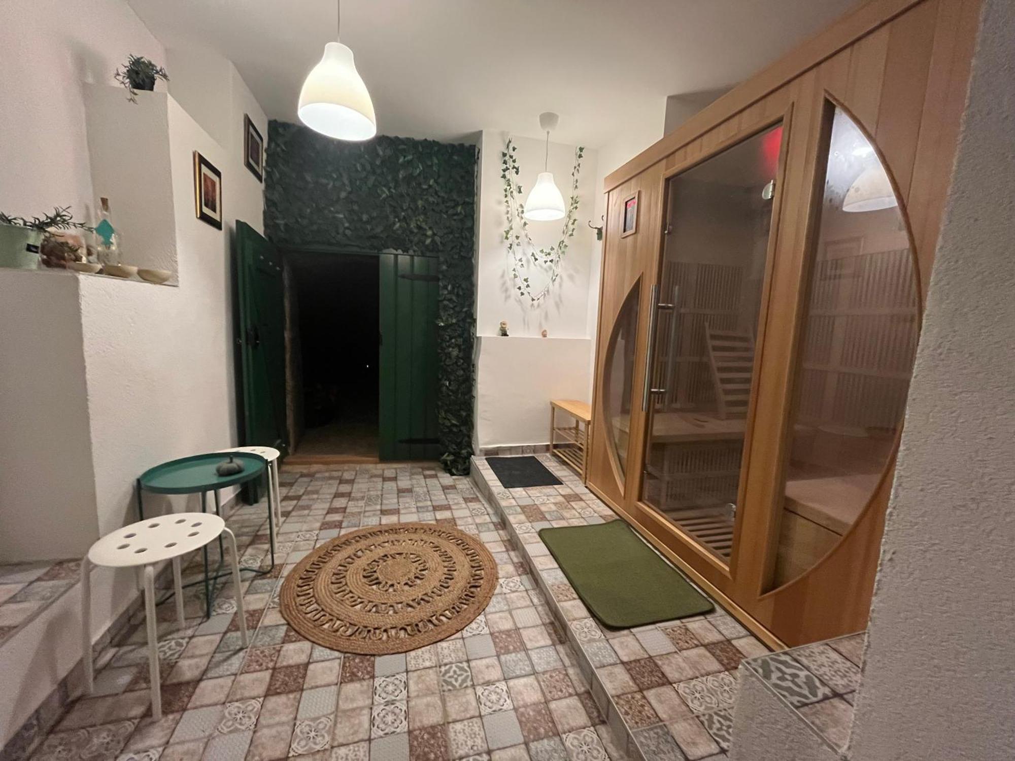 Ladislaus Schnaps-Haus Falusi Vendeghaz Csolnok Zewnętrze zdjęcie